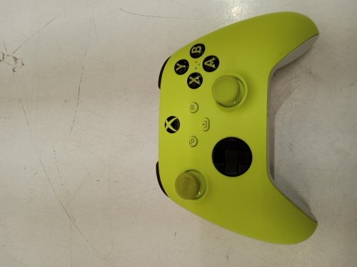 xbox Core Wireless bluetooth Gaming Controller - Xbox Series X|S, Xbox One, Windows PC, Android, and iOS - electric volt (model: QAU-00021 colour: 1914) image 3
