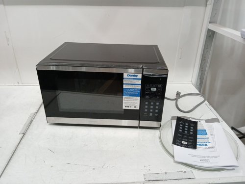 danby Countertop Microwave with child lock - 1.1 cu.ft. - Black Stainless Steel (model: dbmw1126bbs) image 3