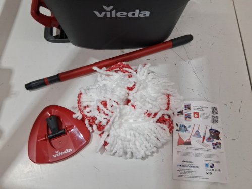 Vileda EasyWring Spin Mop Bucket Floor Cleaning System with Power Mop Head & extendable handle - red/grey (model: 172880/10683010609981/183310) image 4