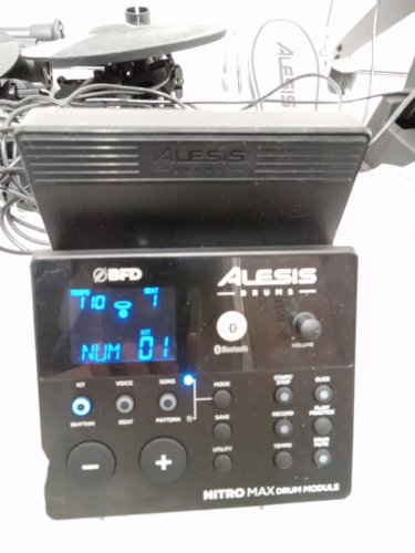 8pc Alesis Nitro MAX Bluetooth Electric Drum Kit with Quiet Mesh Pads - BLACK (MODEL: NITROMAXKITXUS) image 10