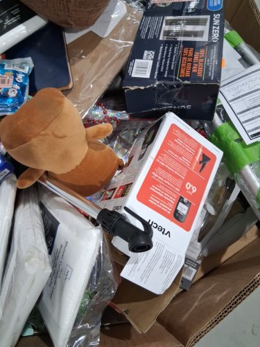 assorted MIXED item MYSTERY PALLET - VARIOUS PRODUCTS - aprox 300+ - (pallet #37) image 5
