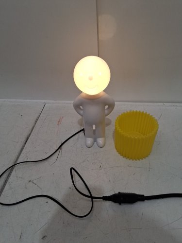 Mr.P Shy Man Creative novelty lamp  - 11" - white/yellow image 4