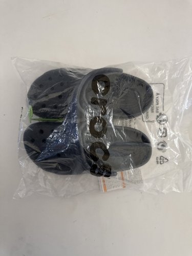 WOMEN'S CROCS CLASSIC CLOG - WOMEN: 7 MEN: 5 - BLACK image 4