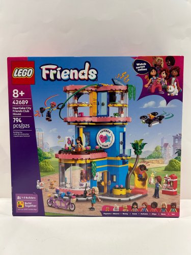 794pc Lego - friends - heartlake city friends club house (42689) image 4