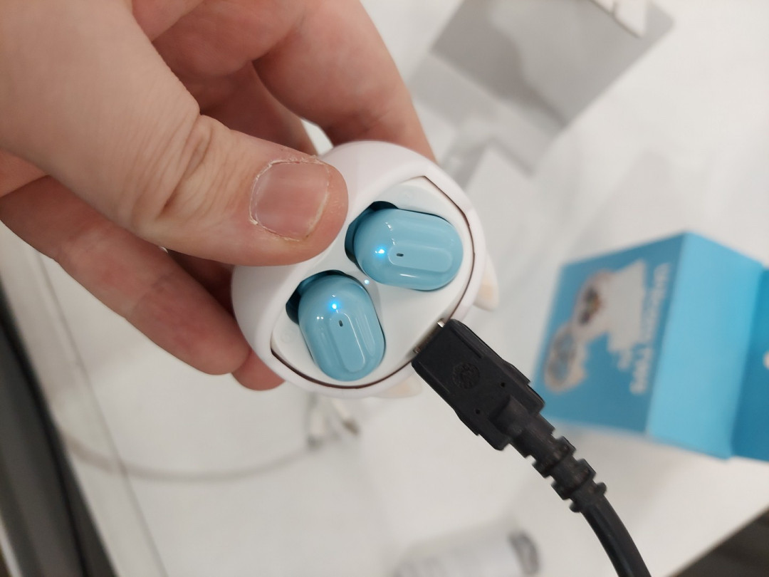 unisex gems Kid's unicorn tws earbuds with face change case - white/blue image 3
