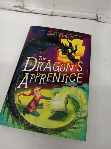 (Hardcover) The Dragon's Apprentice: A Novel by James Riley image 2