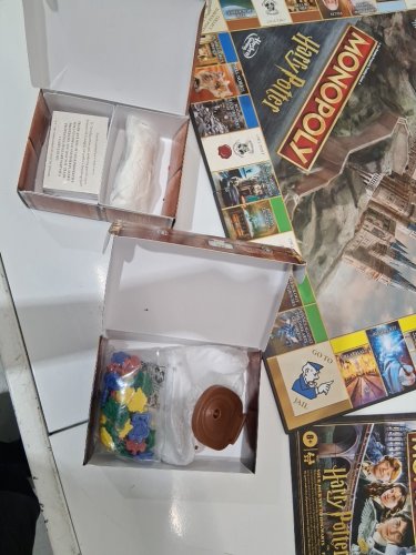 Hasbro monopoly harry potter edition board game - ages 8+ - (model: f9422) image 4