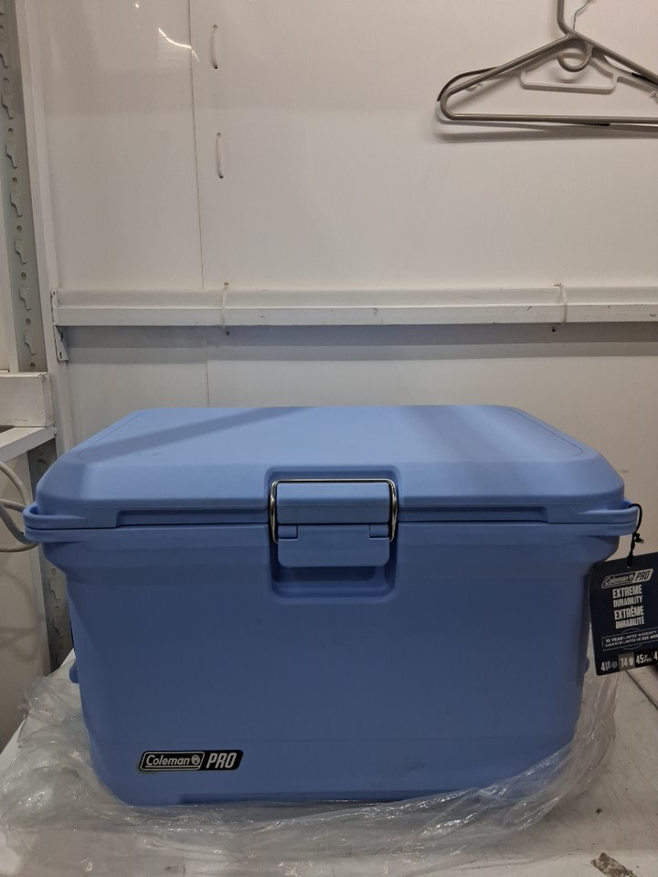 coleman pro heavy duty ultra light cooler - 45qt - light blue (model: 2219634) image 10