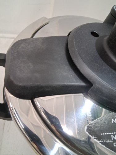 T-FAL CLIPSO STAINLESS STEEL PRESSURE COOKER- 6l (MODEL-7114000369) image 5