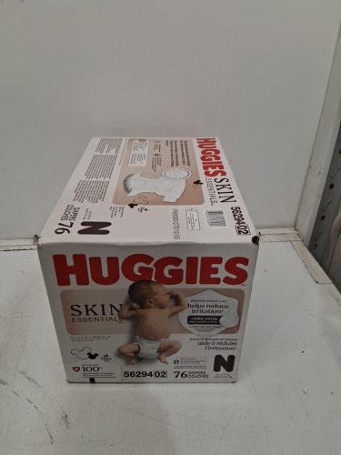 76PK HUGGIES SKIN ESSENTIALS DERMATOLOGIST APPROVED DIAPERS - SIZE NEWBORN (UP TO 10LBS) - DISNEY BABY image 2