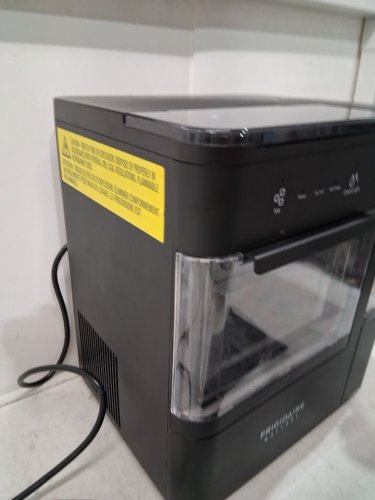 Frigidaire Gallery 38 lbs. Countertop Nugget Ice Maker-easy crush ice-Black (model: efic264-black/fgic264-black) image 10