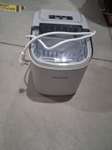FRIGIDAIRE COMPACT COUNTERTOP ELECTRIC ICE MAKER - MAKES 26LBS OF ICE/DAY - SILVER (MODEL: EFIC189-B-SILVER) image 3