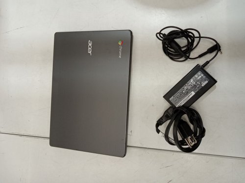 Acer Chromebook 11, 11.6" with Intel Celeron 3205U, 4GB RAM, 16GB SSD (model: C740-C4PE) image 2