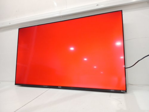 Philips 4K UHD QLED Roku Smart TV - 50" (Model: 50PQL7676) image 12