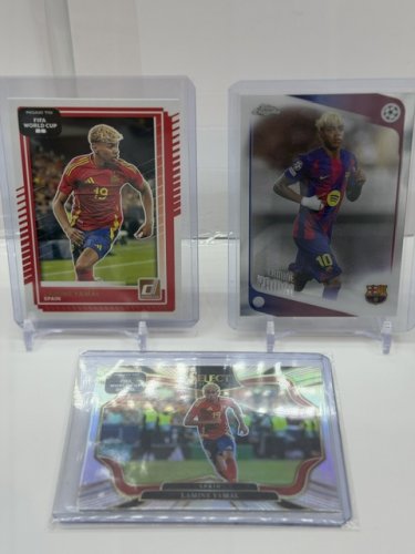 3 ASSTD LAMINE YAMAL SOCCER CARDS image 2