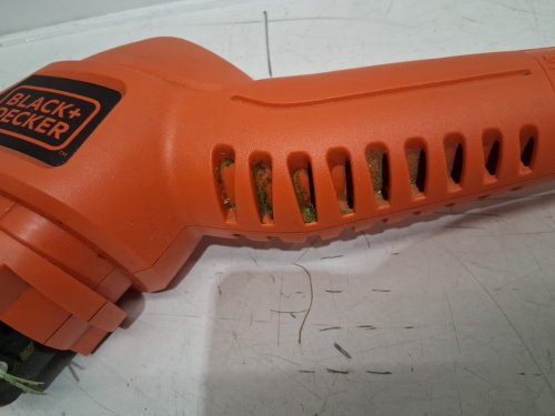 BLACK + DECKER 2-IN-1 CORDed STRING TRIMMER AND EDGER KIT- 13" CUT SWATH - orange/black (MODEL: st7700) image 6