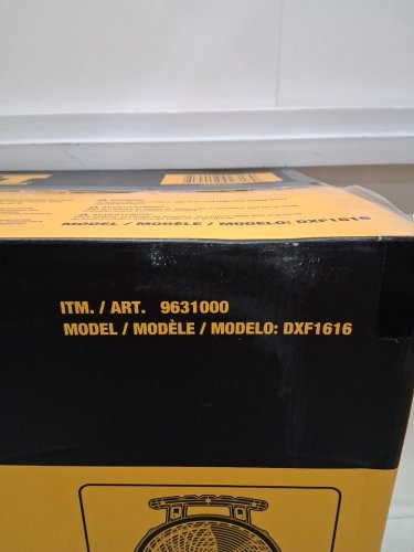 DEWALT 3-SPEED 4000CFM 360° ADJUSTABLE TILTING AIRFLOW FLOOR FAN - 16" - YELLOW/BLACK (MODEL:DXF1616/ 9631000) image 3