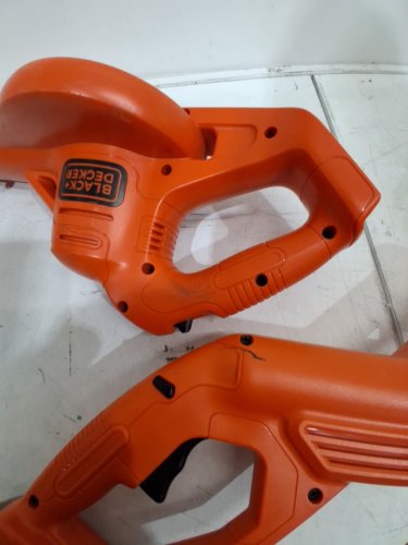 BLACK+DECKER 2-in-1 STRING TRIMMER/EDGER AND SWEEPER/BLOWER - 10" - 20V MAX LITHIUM BATTERY WITH CHARGER - BLACK/ORANGE (MODEL: LCC222) image 10