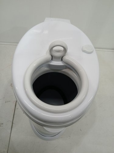 UBBI STEEL DIAPER PAIL WITH SAFETY LOCK - 13GAL - WHITE - (model: 21025 10114n) image 4