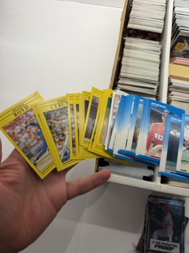 APPROX 1800+ ASSTD BASEBALL CARDS image 13