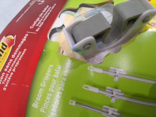 4pk 3M Command Broom and Mop Grippers and Strips - WHITE/GREY (MODEL: 1141662) image 5