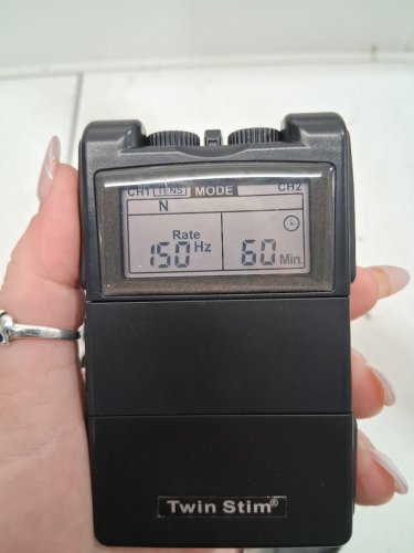 Twin stim tens & ems pain relief combo with carry case - black (MODEL: ‎DS2202) image 2