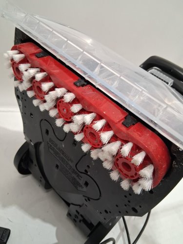 HOOVER POWERSCRUB CARPET CLEANER MACHINE - XL - RED/BLACK - (MODEL:FH68010) image 5