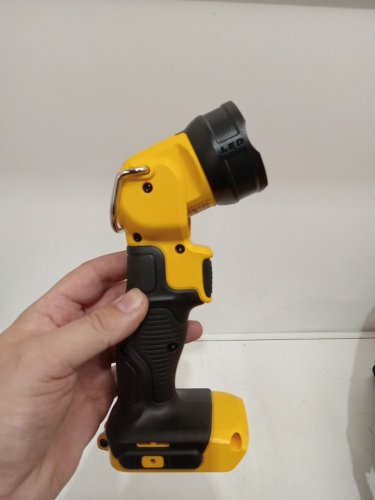 DEWALT MAX CORDLESS LED WORK LIGHT/Flashlight *TOOL ONLY* - 20v - YELLOW (MODEL: DCL040) image 3
