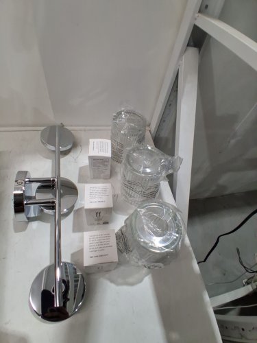 lightica luca 3-light vanity bar light fixture - 20.5" × 5.3" × 7.9" - 750lm - chrome (model: R43343-W3 / 1859462) image 4