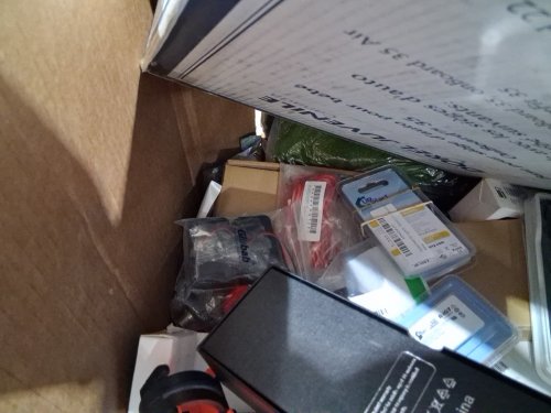 assorted MIXED item MYSTERY PALLET - VARIOUS PRODUCTS - aprox 300+ - (pallet #18) image 11