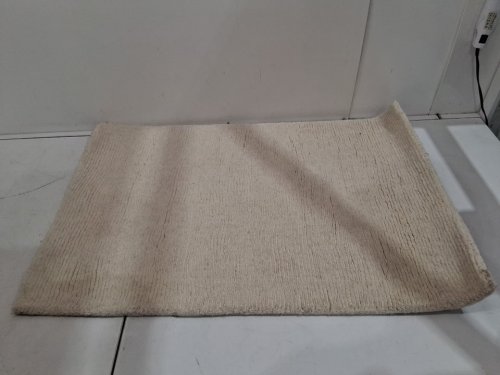 area Wool Accent Rug - 2FTt x 3FT - Ivory image 3