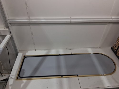 HOMLUX Free Standing/Wall Mounted Arched Full Length Mirror - 18" x 58" - Gold (Model: NM-003GXZJ-1858-2.5-GD) image 4