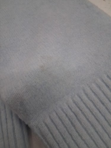 WOMEN'S GEOrGE V-NECK SWEATER - MEDIUM - LIGHT BLUE image 4
