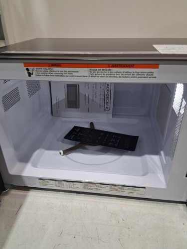 BLACK + DECKER DIGITAL MICROWAVE OVEN - 1.1 CUFT - 1500W - BLACK/SILVER (MODEL: EM031MB11-P) image 5
