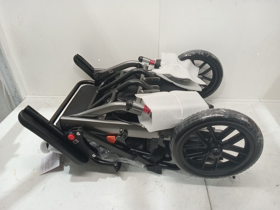 LIGHTWEIGHT PORTABLE FOLDABLE TRANSPORT WHEELCHAIR WITH LOCKING HANDBRAKE AND FLIP ARMRESTS - 220 LBS CAP - GREY image 4