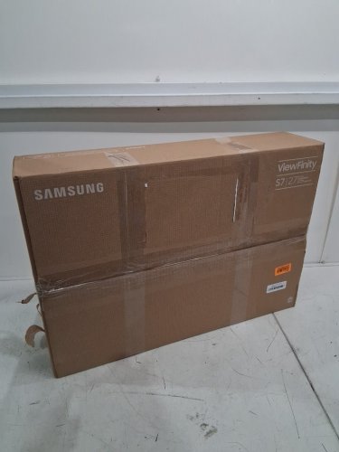 Samsung ViewFinity S7 4K IPS Monitor - 27" 5ms, 60Hz Refresh Rate, HDMI, DisplayPort and USB-A/B, HDR10, Flicker-Free, Adjustable Stand - Black (model: s27d702ean) image 2