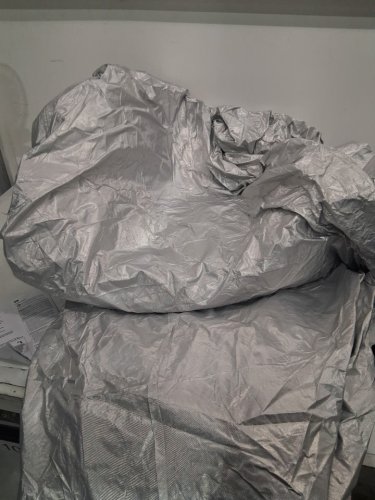 Amazon Basics Full Car Cover - Fit Sedan 16.6FT - 15.9FT - Silver image 4