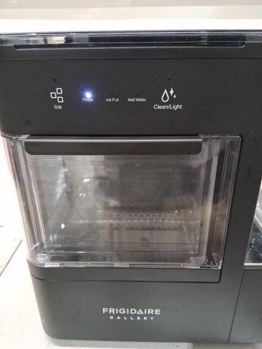 Frigidaire Gallery 38 lbs. Countertop Nugget Ice Maker-easy crush ice-Black (model: efic264-black) image 5