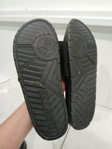 MENS BODY GLOVE COMFORT SLIDE SANDAL - SIZE 10 - black (STYLE: 2001910) image 3