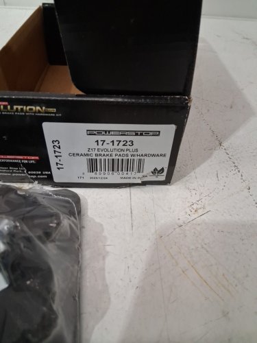 POWER STOP Front Ceramic Pads - for select makes and models - (model: 17-1723) image 5