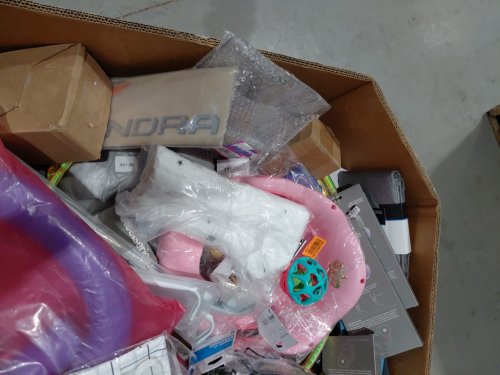 assorted MIXED item MYSTERY PALLET - VARIOUS PRODUCTS - aprox 300+ - (pallet #30) image 6