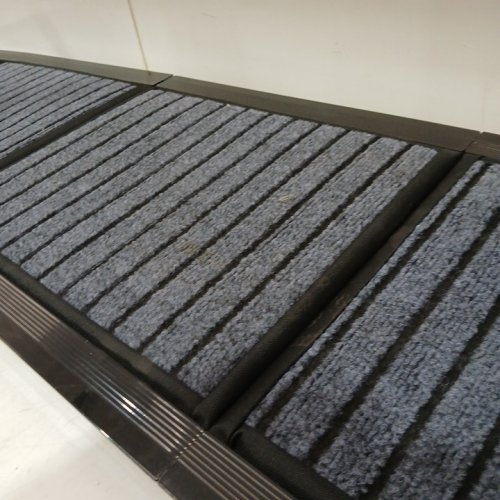 snagle paw Dog Ramp - 67" extra long, Foldable, High Traction Mat Surface, Non-Slip, for Large and Medium Dogs, Up to 110kg - black/grey image 4
