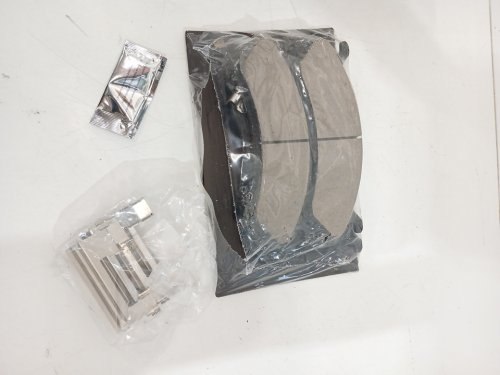 Detroit Axle Rear Ceramic Brake Pads - For Select Toyota and Lexus Models (Model: MT7234923) image 4