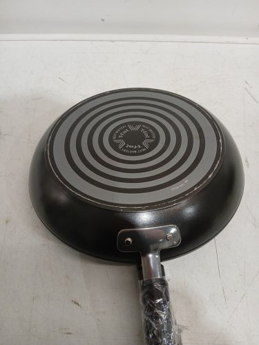 3pc T-fal Elite ceramic non-stick skillet set - 8"/9.75"/11.25" - Black/red (model: 8899888) image 2