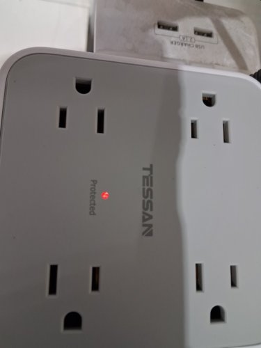 TESSAN SURGE PROTECTED MULTI-OUTLET WALL PLUG WITH USB TYPE C AND A PORTS - 15W - WHITE/GREY (MODEL: TS-WM1026-C) image 4