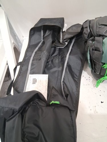 Amazon Basics Instant Camping Tent with Rainfly - 6 person - green/white (model : ‎AMZ-100968) image 5