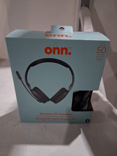 onn. Bluetooth Wireless On-Ear PC Headset with Rotating Boom Microphone WITH Rechargeable battery with up to 50 hours of playtime -BLACK (MODEL: 50121975) image 2