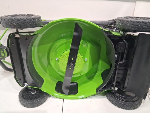 GREENWORKS SELF-PROPELLED LAWN MOWER WITH 1 EXTRA BLADE AND BATTERY CHARGING STATION - 80V - 21" - 2.0 AH + 4.0 AH BATTERY - GREEN (MODEL: LMB455) image 5