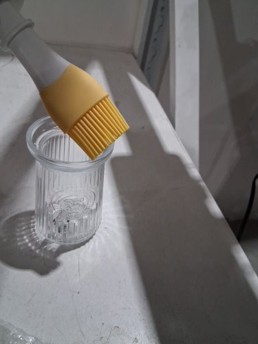 2-in-1Silicone Oil Brush Bottle -200ml- white /clear image 4