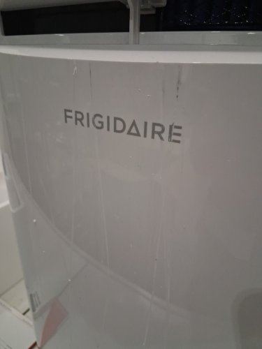 3 IN 1 FRIGIDAIRE PORTABLE ROOM AIR CONDITIONER WITH DEHUMIDIFIER MODE - 5500 BTU DOE (8000 BTU ASHREA) (MODEL:FHPC082AC1) image 5